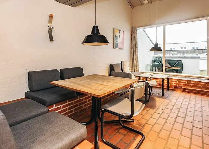 Сasa de vacaciones 6 Person In Brovst